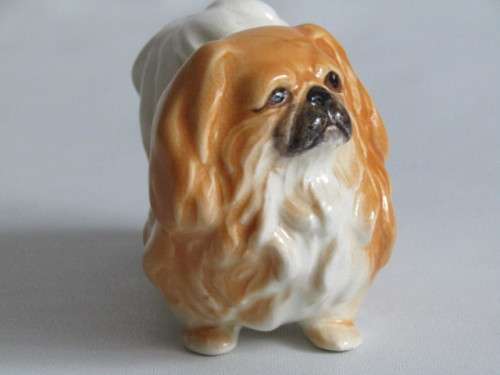 Vintage original Salvac England ceramic Dog figurine, 12cm , excellent condition