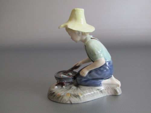 Vintage lot of 2 Royal Doulton collectables; River Boy Figurine HN2128 and Dickens Ware Sugar Bowl