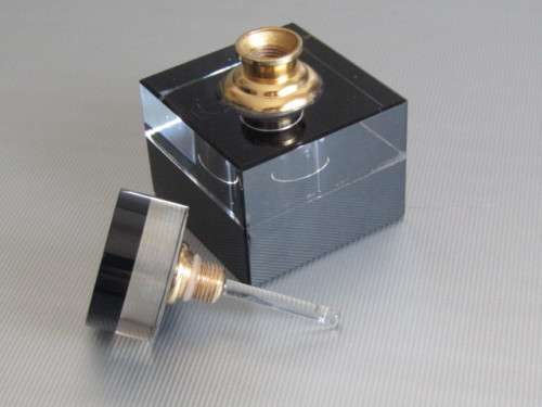 Collection of 6 assorted glass / crystal vintage Perfume Bottles, 6cm to 19cm tall