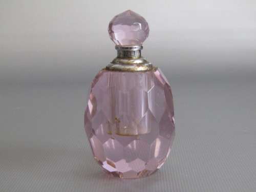 Collection of 6 assorted glass / crystal vintage Perfume Bottles, 6cm to 19cm tall