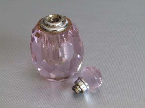 Collection of 6 assorted glass / crystal vintage Perfume Bottles, 6cm to 19cm tall