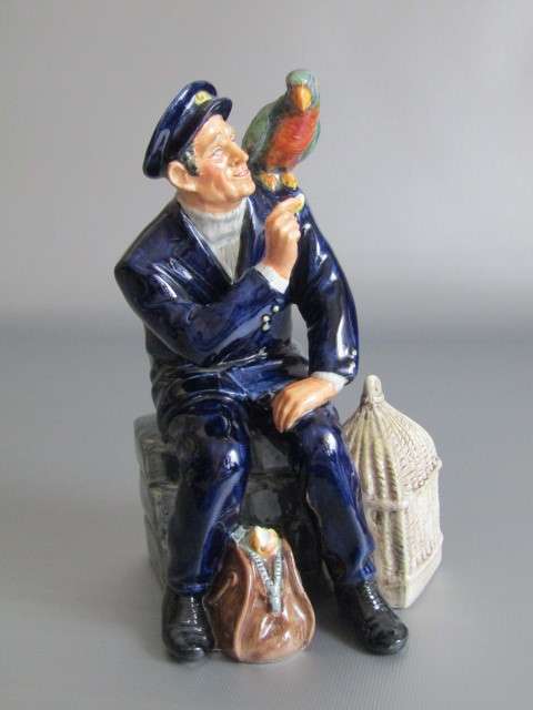 Original vintage 1964 Royal Doulton porcelain Figurine "Shore leave" HN2254, prestine, 20cm