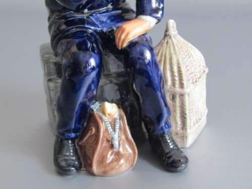 Original vintage 1964 Royal Doulton porcelain Figurine "Shore leave" HN2254, prestine, 20cm