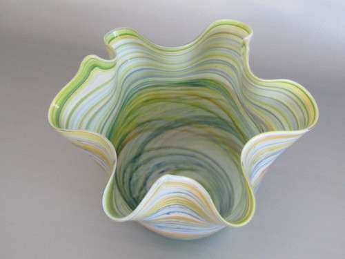 Magnificent original Murano "Handkerchief" art glass Vase in prestine condition, 21cm(d) x 18cm(h)