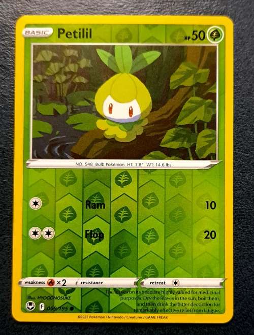 Pokemon Trading Cards - Petilil - 009/195 - Reverse Holo - Silver Tempest NM