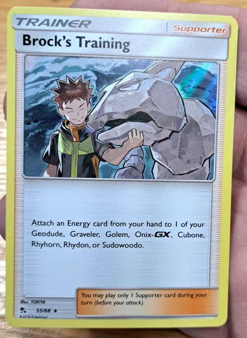 Pokemon Trading Cards - Brock`s Training - 55/68 - Holo Rare - Hidden Fates - NM