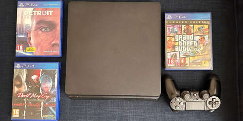 PlayStation 4 500 GB Console + 3 Games Bundle (PS4)