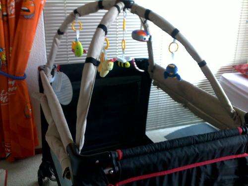 chelino roll and go- vibrate , songs, light, rock, change mat black, beige and red