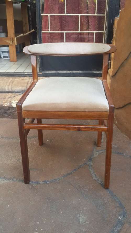 Vintage dresser chair