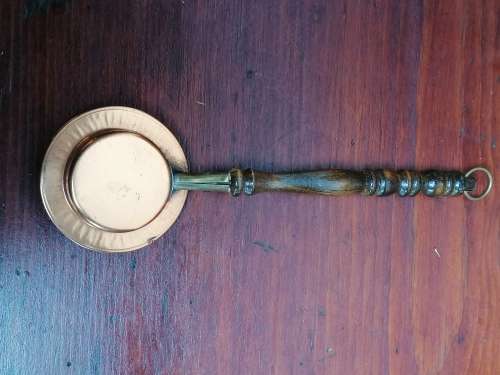 Small Ornamental Mayflower bed warmer wall decal