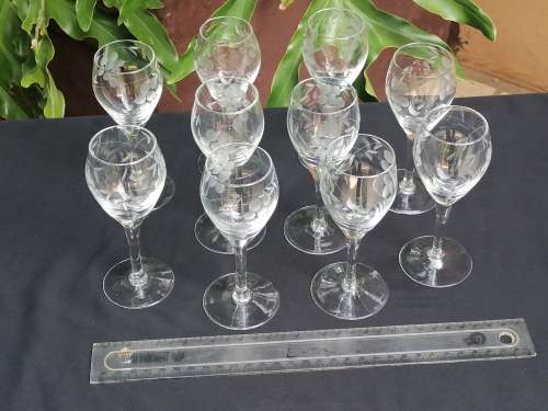 10 Vintage Grape Pattern Sherry glasses