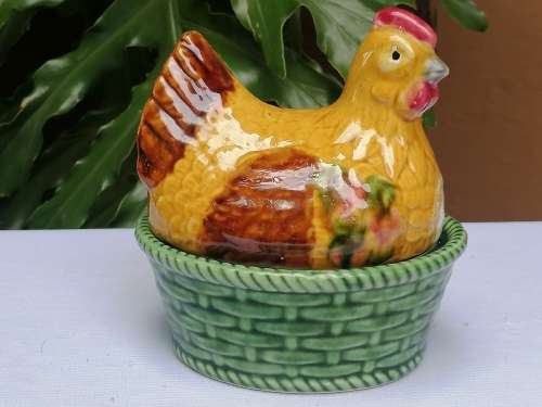 Small Ornamental Hen shaped egg basket
