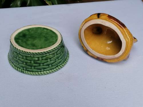 Small Ornamental Hen shaped egg basket