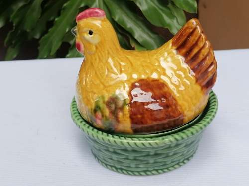 Small Ornamental Hen shaped egg basket