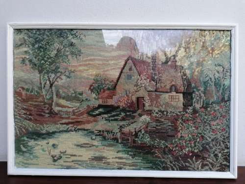 Lovely cottage scene Tapestry