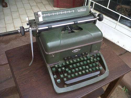 OLD HALDA TYPEWRITER