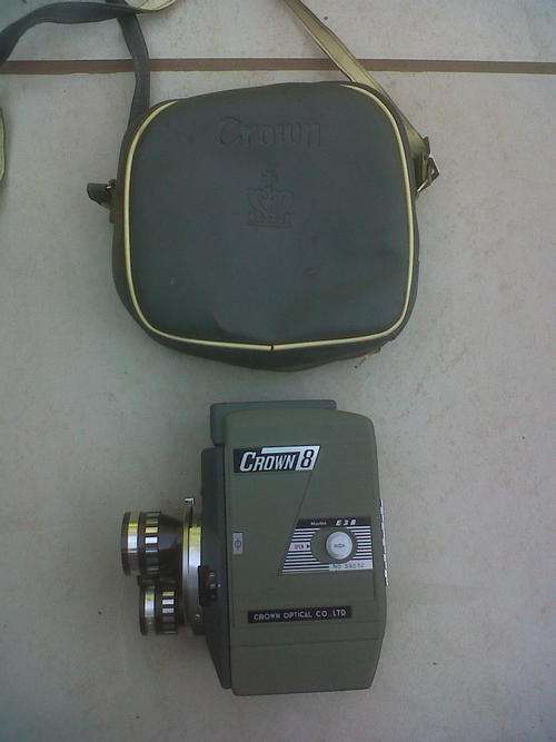 OLD CROWN CINE CAMERA E3B IN POUCH
