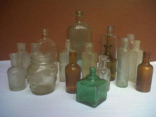 17 OLD COLLECTABLE BOTTLES