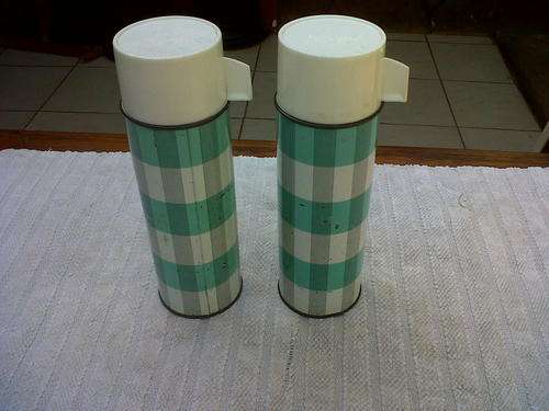 2 old Retro Flasks