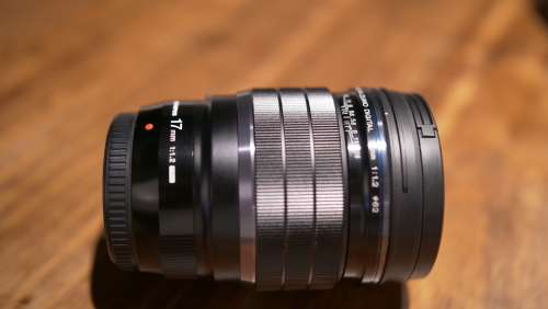 Olympus M.Zuiko 17mm f1.2 Pro (MFT)