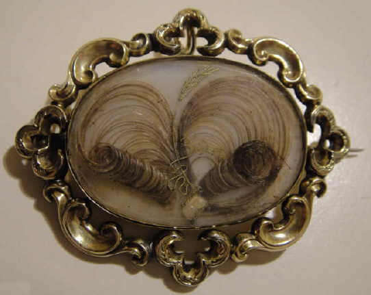 Antique 9c Yellow GOLD Victorian Memorial Brooch dated 23 June 1876 (Constable family)