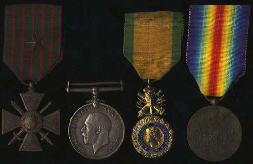 First World War (WW1) One to 916 PTE. FP GULLY K.EDW. H. and others unknown