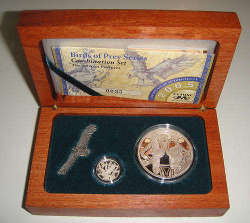 2005 Birds of Prey Series: Combination Set: Silver Crown & Tickey : The African Vulture