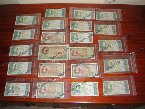 Twenty-two (22) old Jan van Riebeeck R10 notes