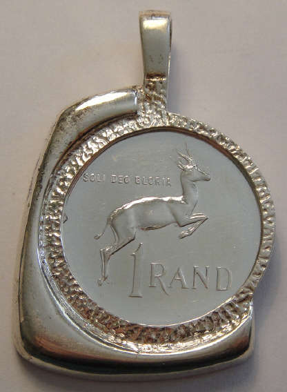 1966 Silver Jan van Riebeeck R1 set in Silver Pendant (Total weight 33.6)