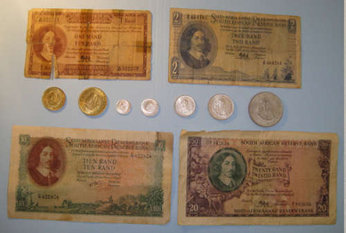 Republic of South Africa : First Decimal Type Set of Coins & Notes (1961-1964)