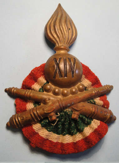 Second World War : Italian Artillery Metal Helmet Cap Badge (Number 3 of 3)