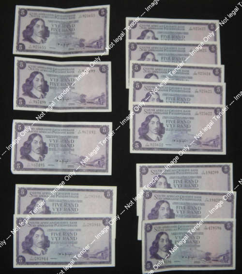 Groups of close or consecutive R5 notes of TW de Jongh of 1967 & 1975 (13 notes)