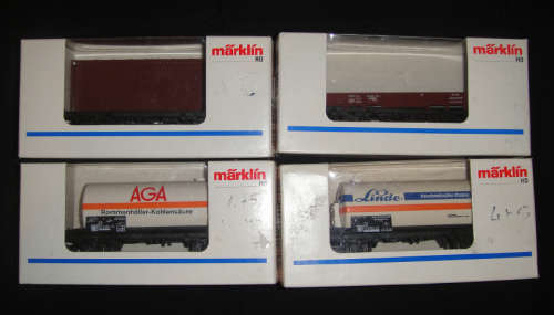 MARKLIN : Four Cargo Train Wagons (2 x 4423, 44510, & 44512)