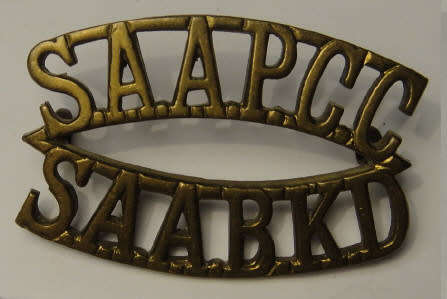 South African Administrative Pay and Clerical Corps shoulder title (Owen 2932)