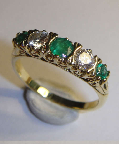 18ct Yellow GOLD Dress Ring set with 3 Emeralds & 2 Diamonds (Valued at R22 000)