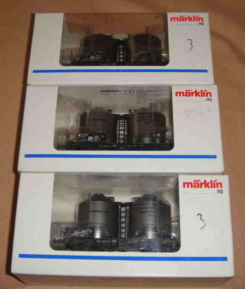 Three MARKLIN HO Coal Dust Cars (46581)