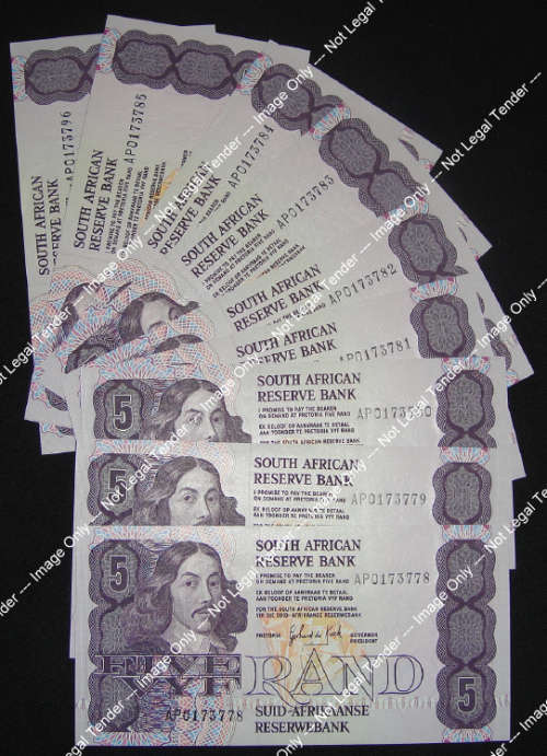 Republic of South Africa : Collection of R5 notes with consequential serial numbers