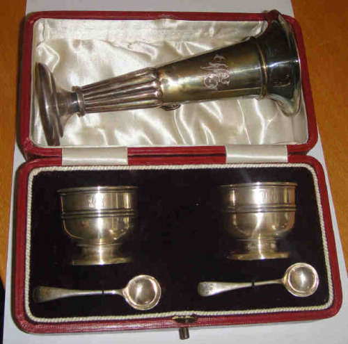 Sterling Silver Edwardian Egg-cup Set with Spoons : Birmingham 1905