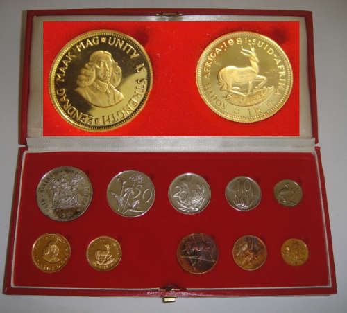 Republic of South Africa : Long Proof Set of 1981 (With GOLD R1 & R2)