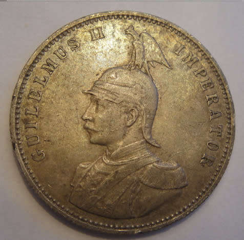 German East Africa : One Rupie dated 1911 J
