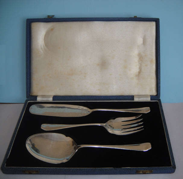 Antique or Vintage three-piece Serving Set in Original Box