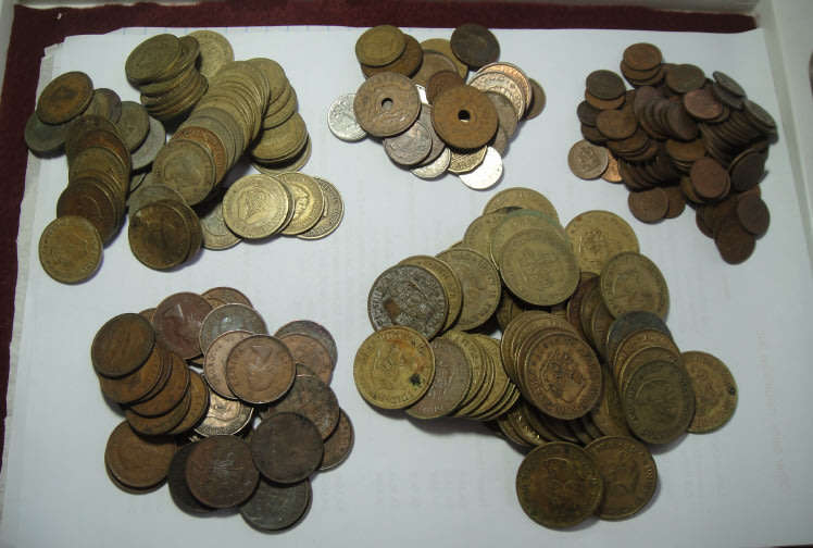 Huge Hoard of old Coins (South Africa and Foreign)