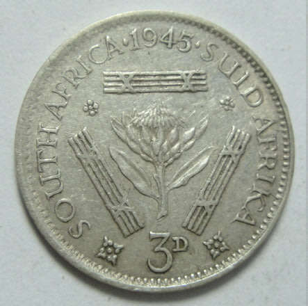 Union of South Africa: Silver Tickey (Threepence) of 1945