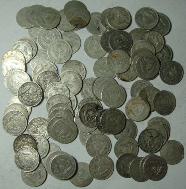 Union of South Africa : 102 Silver Tickeys minted before 1951 (80% Silver)