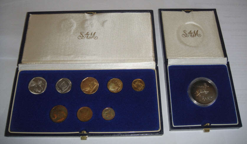 Republic of South Africa: 1990 Proof Silver R1 with Proof Set of 1990