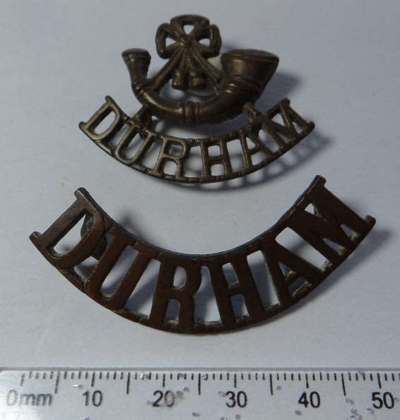 Military Badge Collection: Item 8 (Durham - one lug missing))