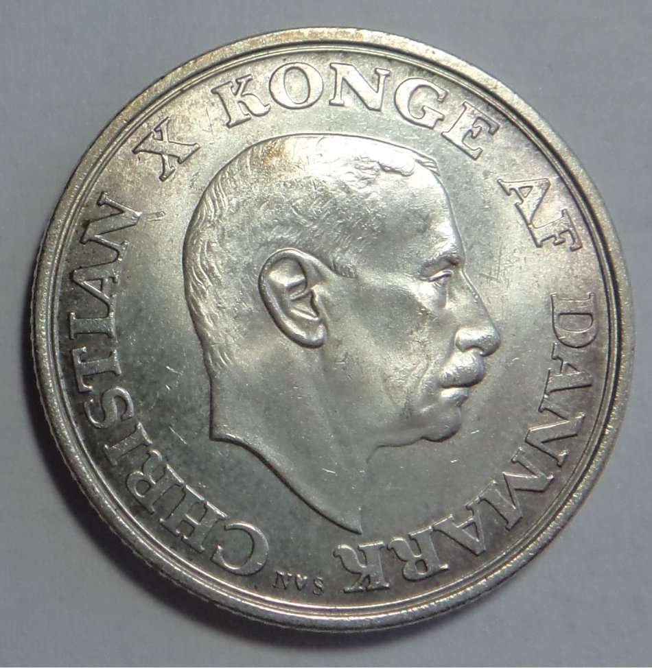 Denmark: Christian X, Silver 2 Kroner of 1945
