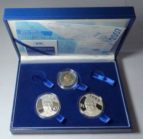Mandela & De Klerk Proof Silver R1s of 2007 plus R5 (2 sets available)
