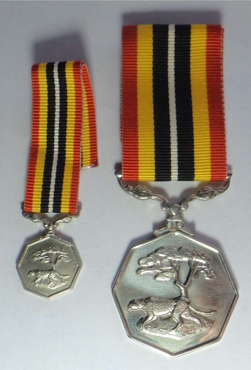 SADF: Full-size (Type 2) with miniature: Southern Africa Medal