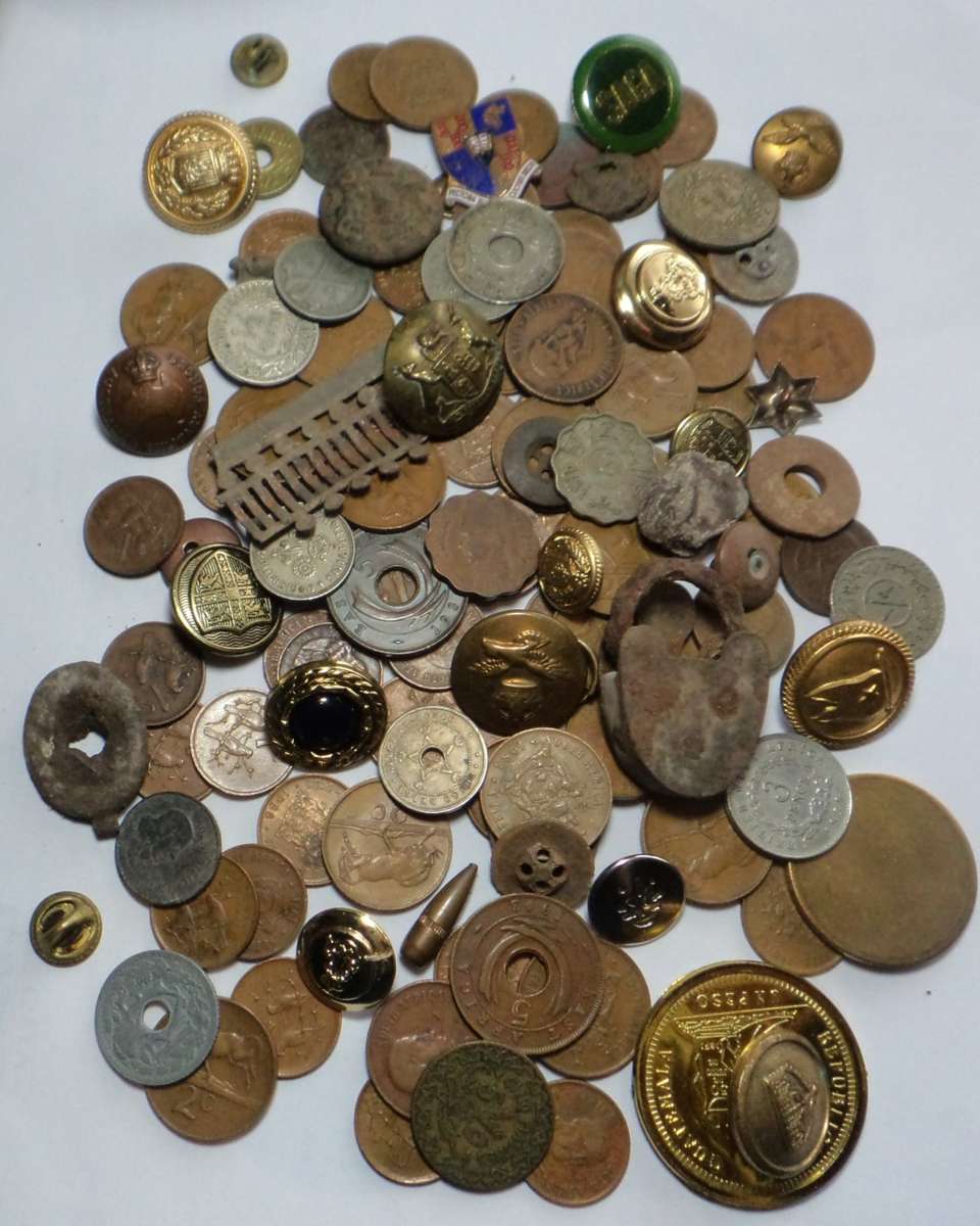 Collection of old Coins, Buttons and metal detecting finds